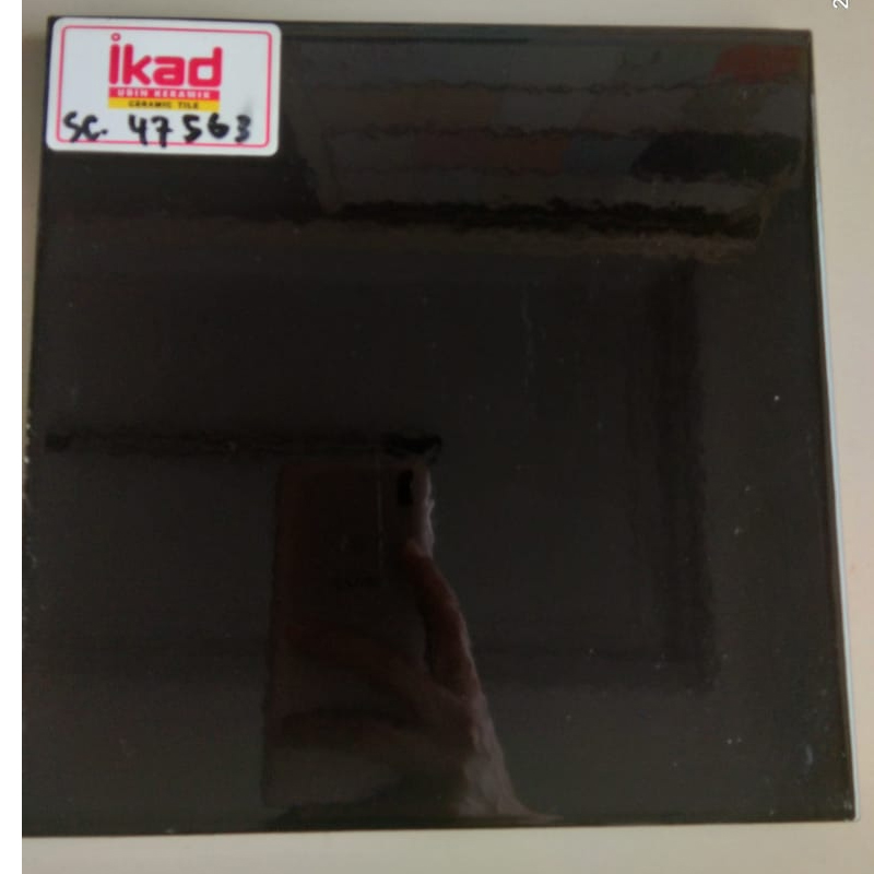 Ikad SC 47563 Black Glossy 20x20